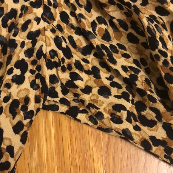 Zara Chetah Animal Print Cropped/ Crop Button Up Top trf collection Size Small - Picture 9 of 16